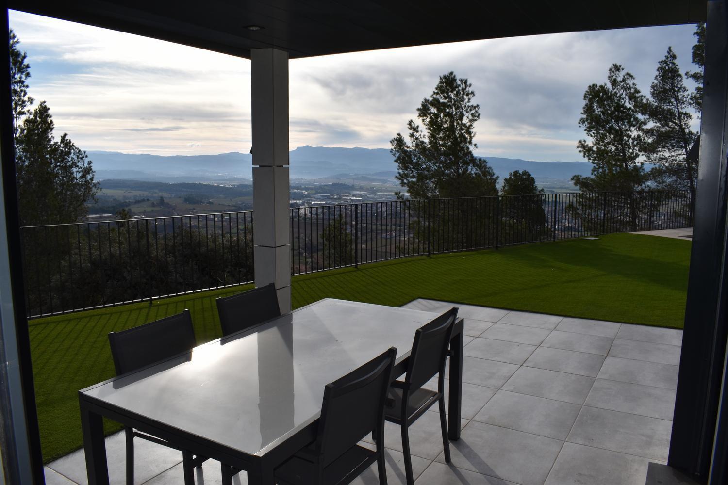 Eagle'S Nest Apartment Castellnou de Bages Exterior foto